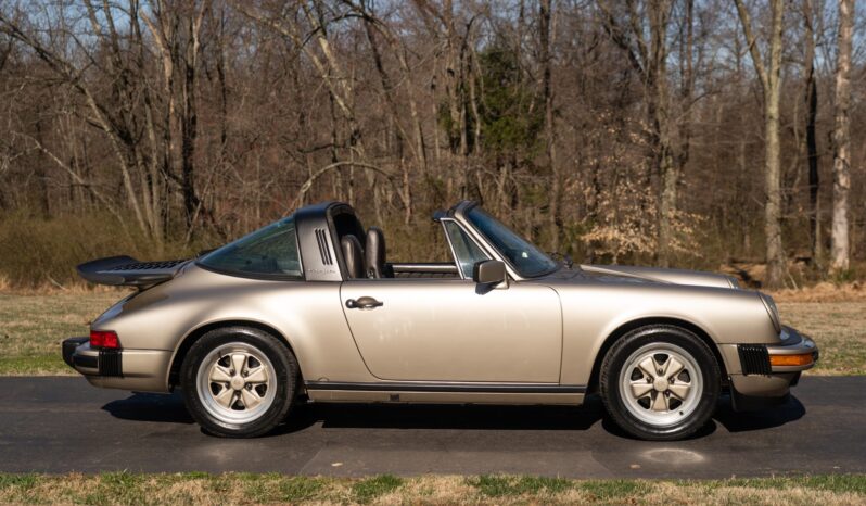 								1986 Porsche 911 Carrera Targa full									