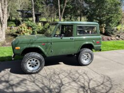 										1976 Ford Bronco full									