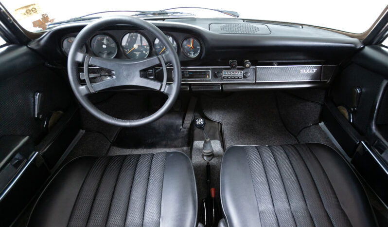 								1970 Porsche 911T Coupe full									