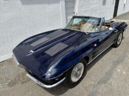 										1963 Chevrolet Corvette Convertible 4-Speed full									