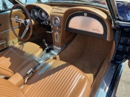 										1963 Chevrolet Corvette Convertible 4-Speed full									