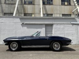 										1963 Chevrolet Corvette Convertible 4-Speed full									