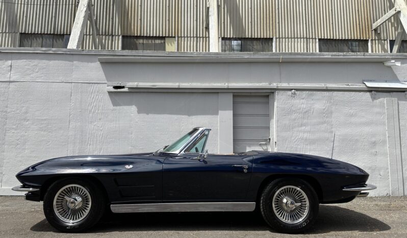 								1963 Chevrolet Corvette Convertible 4-Speed full									