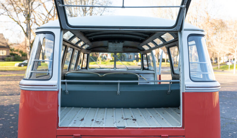 								1962 Volkswagen Bus Deluxe full									