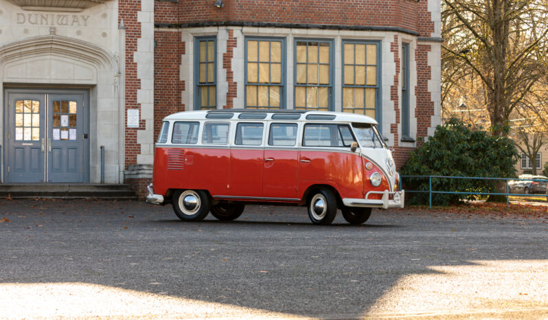 								1962 Volkswagen Bus Deluxe full									