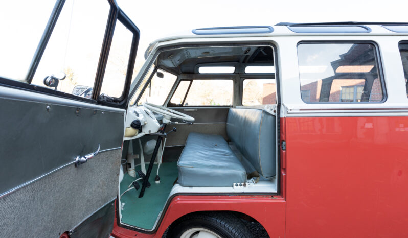 								1962 Volkswagen Bus Deluxe full									