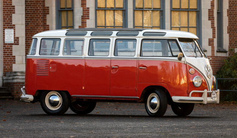 								1962 Volkswagen Bus Deluxe full									