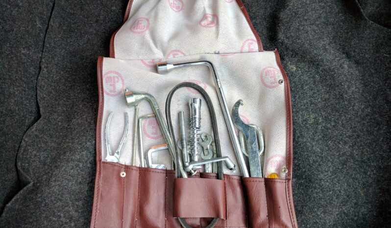 								1984 Porsche 911 Carrera Coupe full									