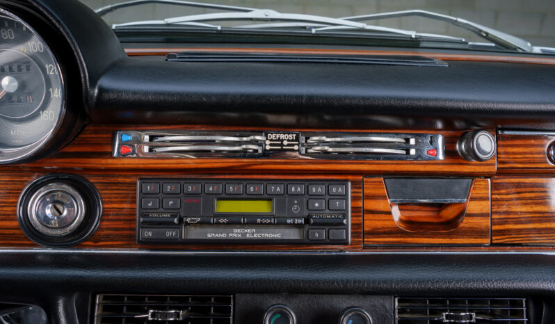 								1970 Mercedes-Benz 300SEL 6.3 full									