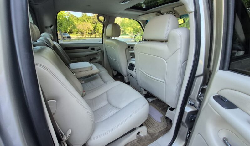 								2003 Cadillac Escalade EXT full									