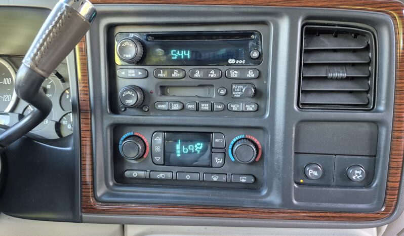 								2003 Cadillac Escalade EXT full									