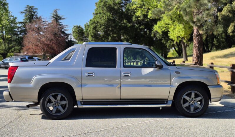 								2003 Cadillac Escalade EXT full									