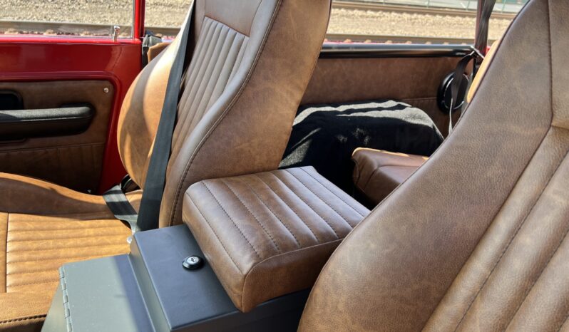 								1977 Ford Bronco 302 full									