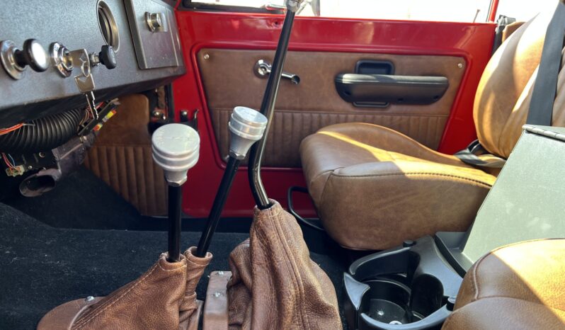 								1977 Ford Bronco 302 full									