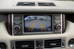 										2011 Land Rover Range Rover HSE Luxury full									