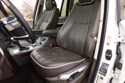 										2011 Land Rover Range Rover HSE Luxury full									