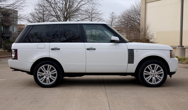 								2011 Land Rover Range Rover HSE Luxury full									
