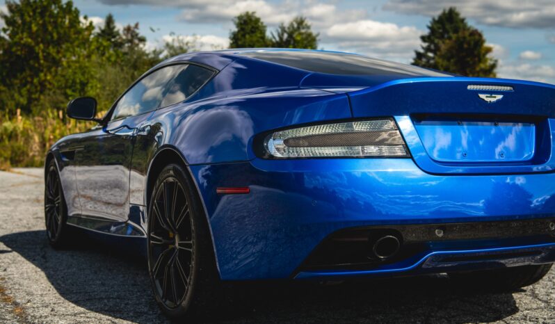 								2015 Aston Martin DB9 Carbon Edition full									