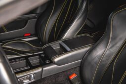 										2015 Aston Martin DB9 Carbon Edition full									