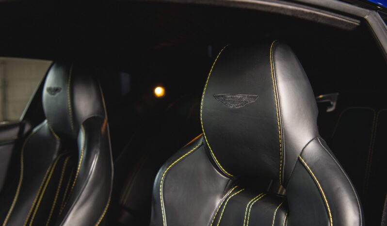 								2015 Aston Martin DB9 Carbon Edition full									