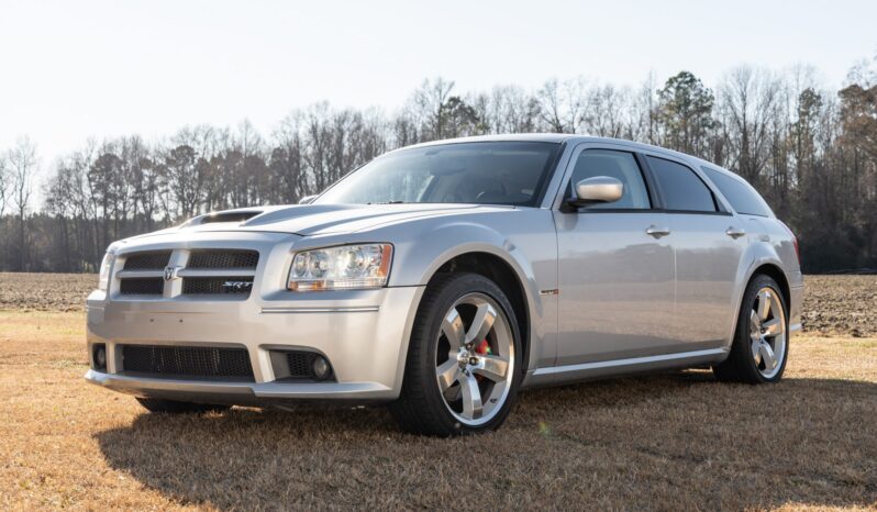 								2008 Dodge Magnum SRT8 full									