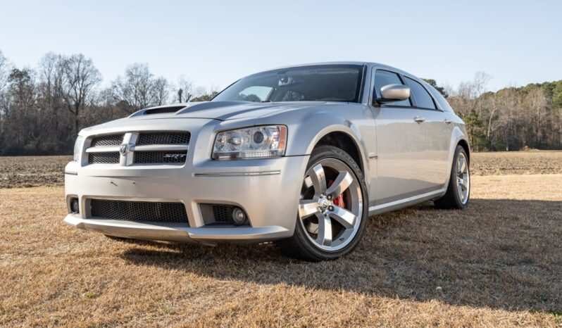 								2008 Dodge Magnum SRT8 full									