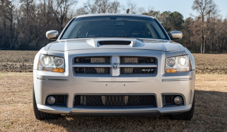 								2008 Dodge Magnum SRT8 full									