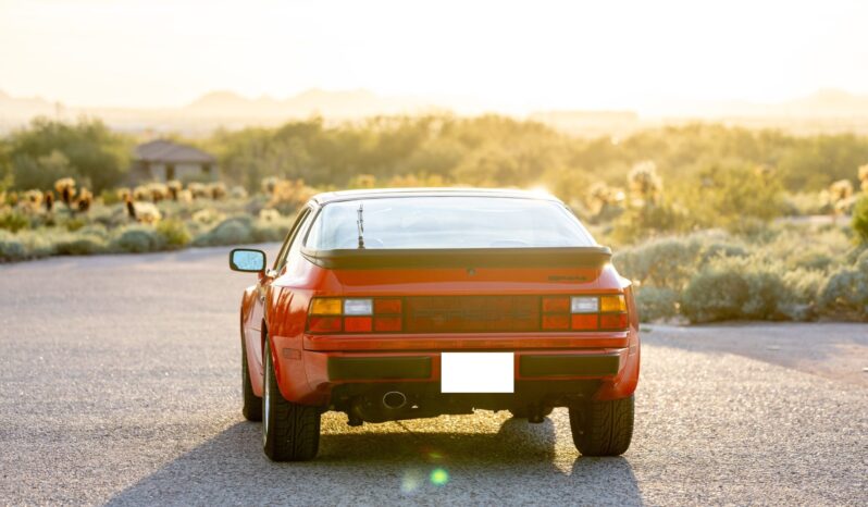								1984 Porsche 944 5-Speed full									