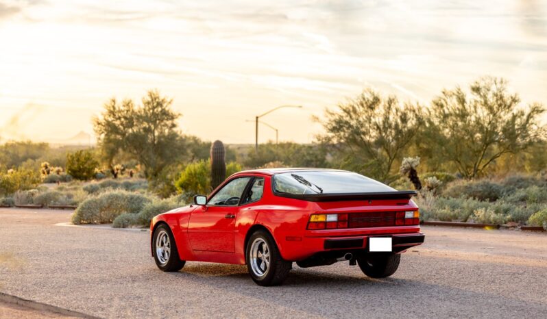 								1984 Porsche 944 5-Speed full									