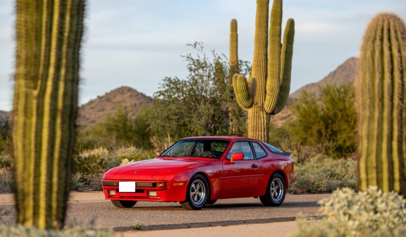 								1984 Porsche 944 5-Speed full									