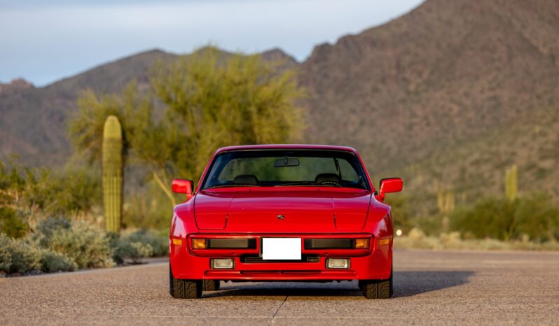 								1984 Porsche 944 5-Speed full									