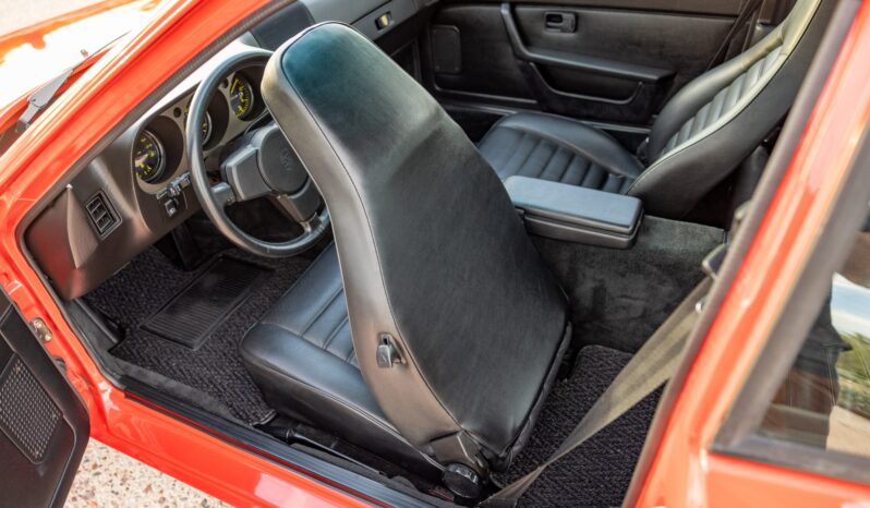 								1984 Porsche 944 5-Speed full									