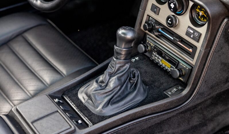 								1984 Porsche 944 5-Speed full									