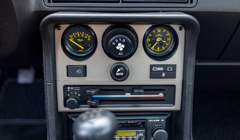 								1984 Porsche 944 5-Speed full									