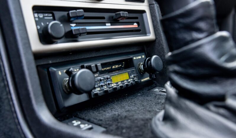 								1984 Porsche 944 5-Speed full									