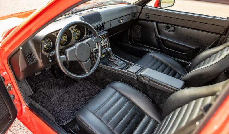 								1984 Porsche 944 5-Speed full									