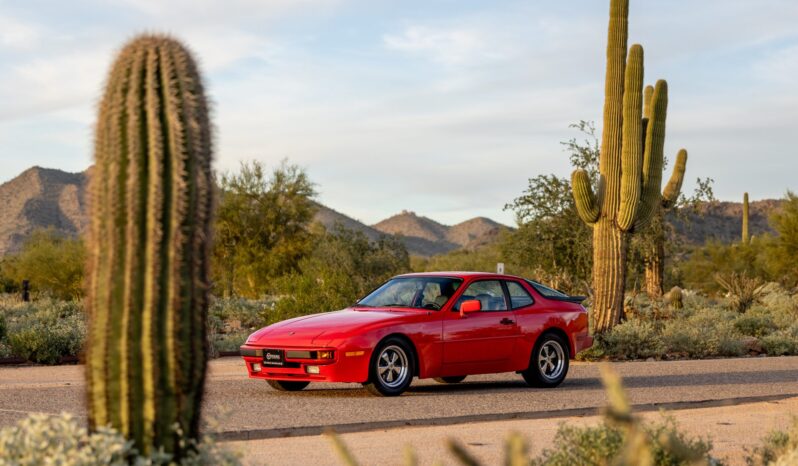 								1984 Porsche 944 5-Speed full									