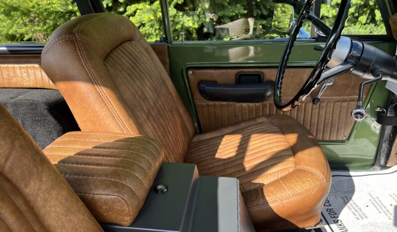 								1971 Ford Bronco 3-Speed full									