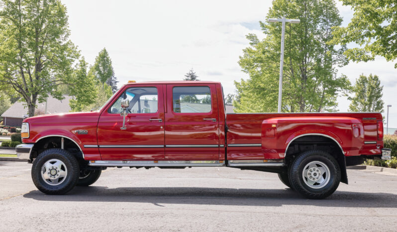 								1995 Ford F-350 XLT Crew Cab 7.5L Dually 4×4 full									