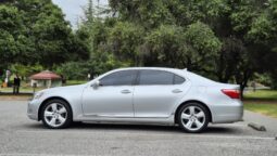 										2011 Lexus LS460 L full									