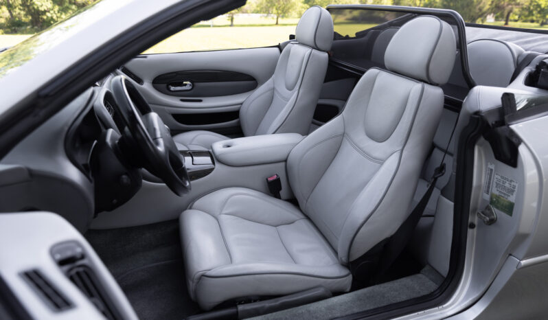 								2002 Aston Martin DB7 V12 Vantage Volante 6-Speed full									