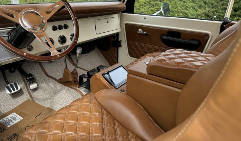 								1971 Ford Bronco full									