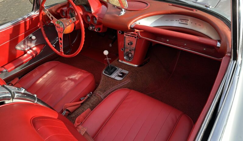 								1960 Chevrolet Corvette 283 230 4-Speed full									