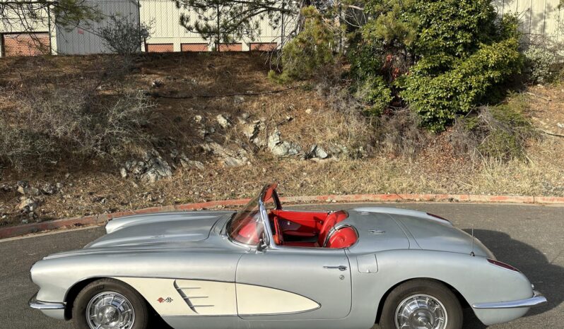 								1960 Chevrolet Corvette 283 230 4-Speed full									