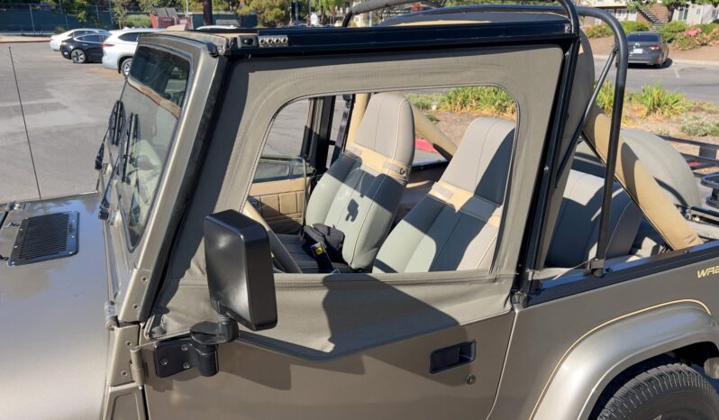 								1991 Jeep Wrangler Sahara 5-Speed full									