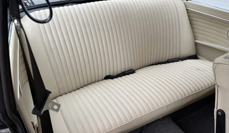 								1973 BMW 2002tii 5-Speed full									