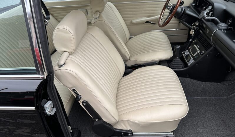 								1973 BMW 2002tii 5-Speed full									