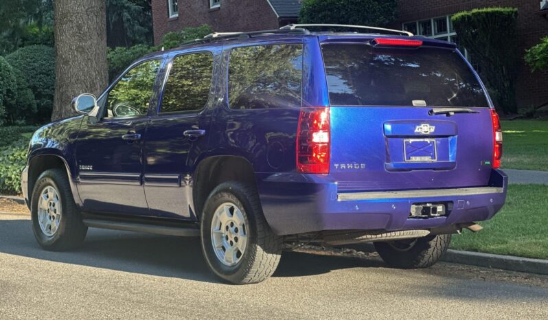 								2010 Chevrolet Tahoe LT 4×4 full									