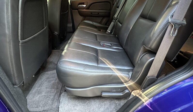 								2010 Chevrolet Tahoe LT 4×4 full									