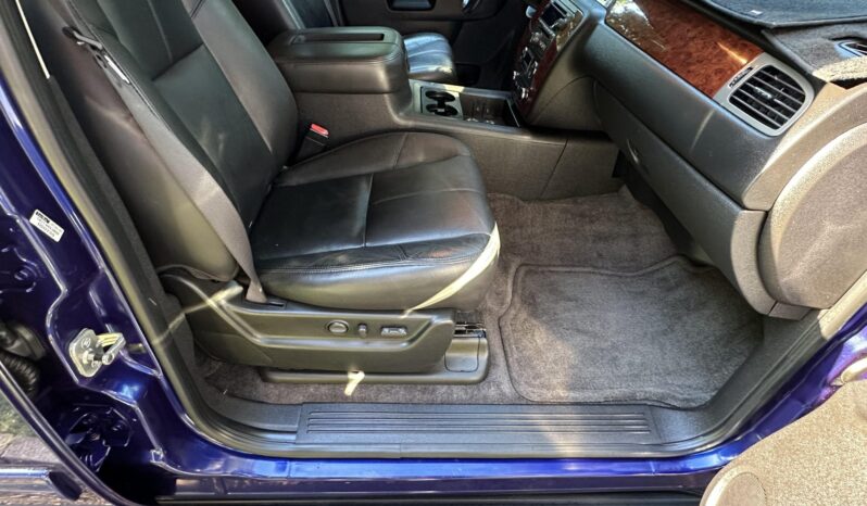 								2010 Chevrolet Tahoe LT 4×4 full									